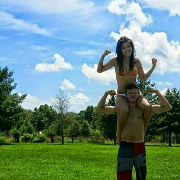 Profile Picture of Santana Lee (@beastlylee) on Poshmark