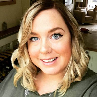 Profile Picture of Mandy Till (@mandymofo78) on Twitter