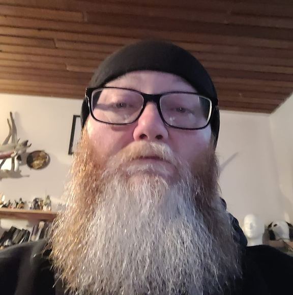 Profile Picture of Rick Keele (@maverickkeele) on Poshmark