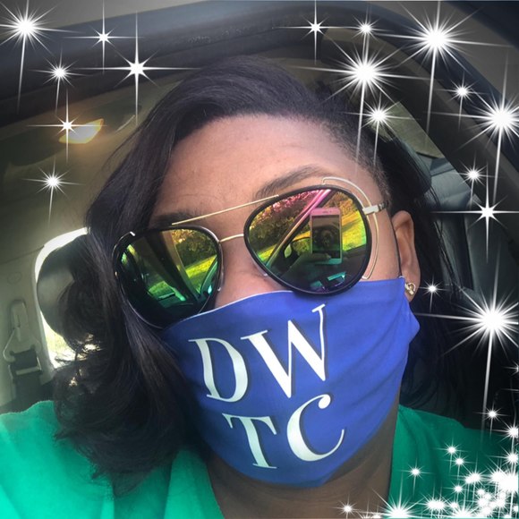 Profile Picture of Antoinette Booker (@abooker25) on Poshmark