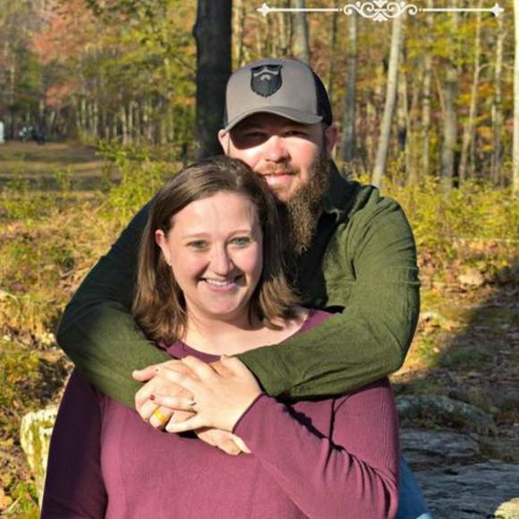 Profile Picture of Megan Martin robertson (@megandrobertson) on Poshmark