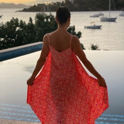 Profile Picture of Tracy Nicholas (@tnicholas1002) on Twitter