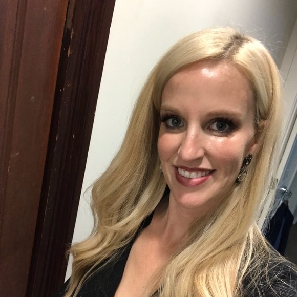 Profile Picture of Lacy Lineweaver (@lacy_l) on Poshmark