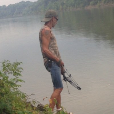 Profile Picture of Ernie Clark (@Ejroofing) on Twitter