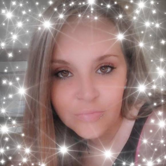 Profile Picture of Leah Jarrell (@leah_jarrell) on Poshmark