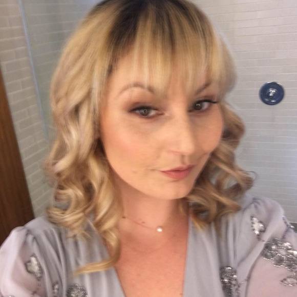 Profile Picture of Delina Devenere (@delinadevenere) on Poshmark