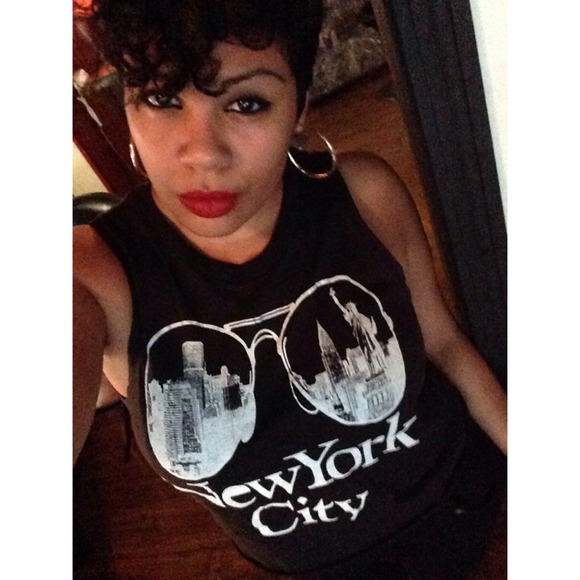Profile Picture of Christy Castle (@christycastle) on Poshmark