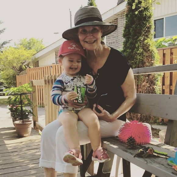 Profile Picture of Carol Kirsh (@crjlbk) on Poshmark