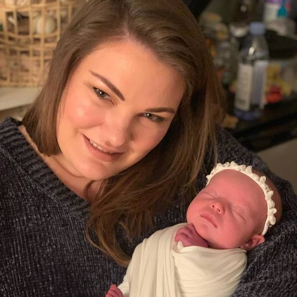 Profile Picture of Alli Metje (@abh3157) on Poshmark