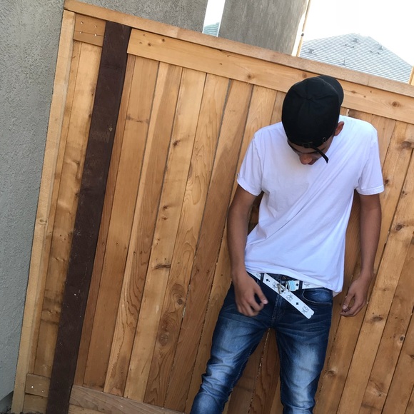 Profile Picture of Michael Hurd (@breezymike) on Poshmark