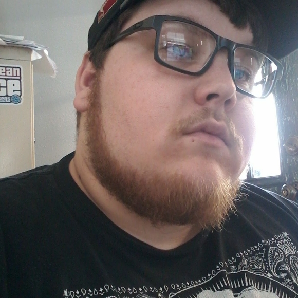 Profile Picture of Donovan Nunemaker (@oregonsavage54q) on Poshmark