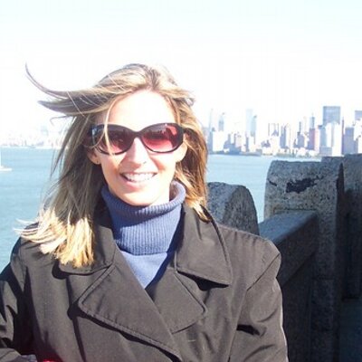 Profile Picture of Dana Wade (@DanaMeyer) on Twitter