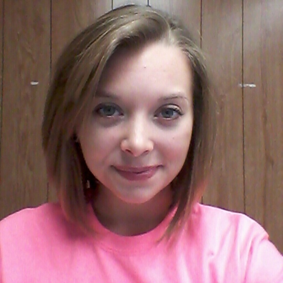 Profile Picture of Miranda Massey (@mirandanmassey) on Poshmark