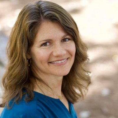 Profile Picture of Caroline Starr Rose (@CStarrRose) on Twitter