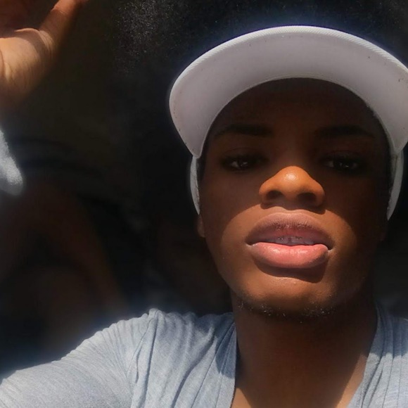 Profile Picture of Taytayisbaeee Sereal (@serealdavonte) on Poshmark