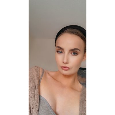 Profile Picture of Sophie Gillian Lynch (@sophgillian97) on Twitter