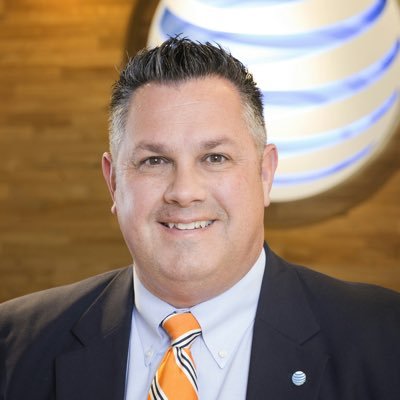 Profile Picture of Chris Warwick (@cjwarwick) on Twitter