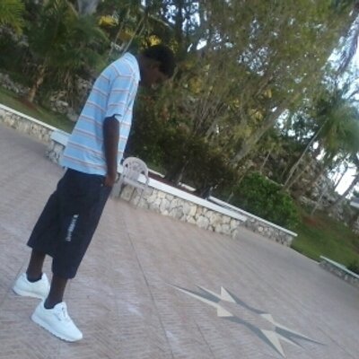 Profile Picture of Maybach (@kareem_edwards) on Twitter