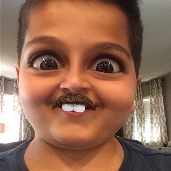 Profile Picture of Vatche Chenorhavorian (@thepooks123) on Poshmark