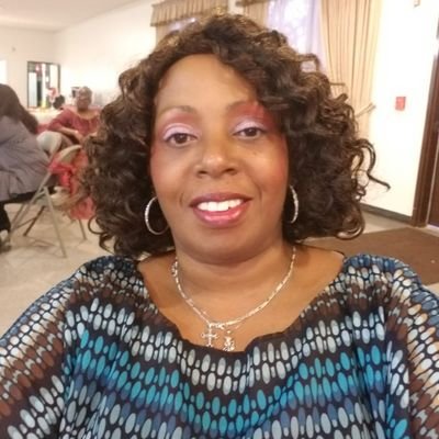 Profile Picture of Linda Dobson-Kehinde (@loveone2) on Twitter