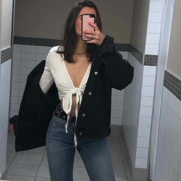 Profile Picture of Sarah Loberger (@sarah_loberger) on Poshmark