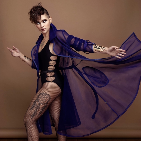 Lauren Vandemerwe - Poshmark Profile Picture of Lauren Vandemerwe (@ryeki) on Poshmark