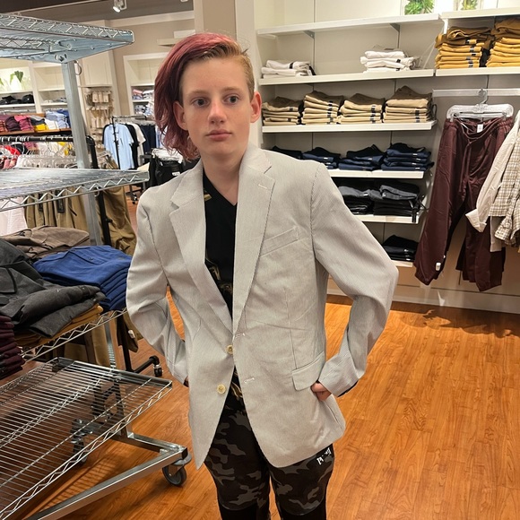 Profile Picture of Brayden Bruggemann (@michelealmoney) on Poshmark