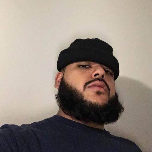 Profile Picture of Andrew Masih (@andrew_masih) on Poshmark