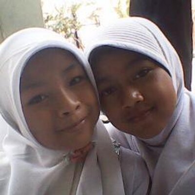 Profile Picture of Helen Dan Dea (@helen_dea) on Twitter