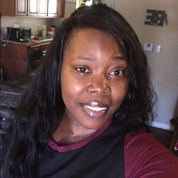Profile Picture of Shaunquitha Garrett (@keitha1982) on Poshmark