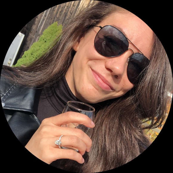 Profile Picture of Darleen Eiermann (@deiermann14) on Poshmark