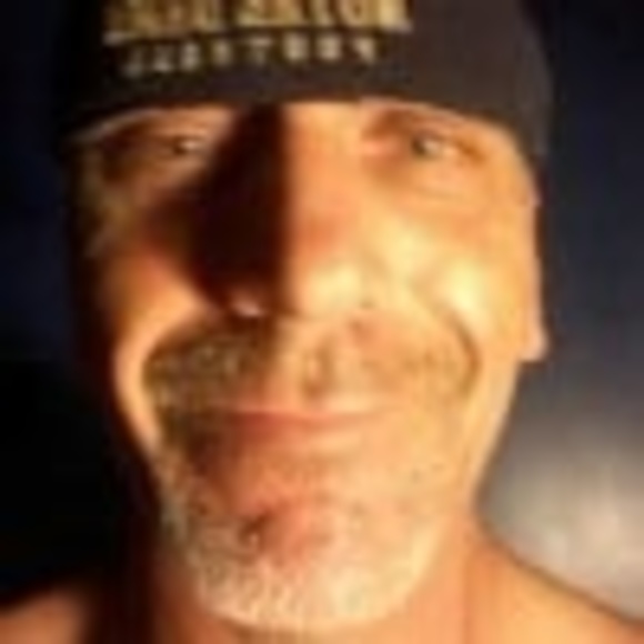 Profile Picture of Troy Fields (@troyf5301) on Poshmark