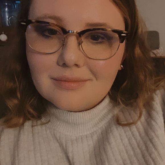 Profile Picture of Stephanie Moody (@amourstephie) on Poshmark