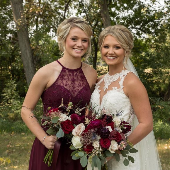 Profile Picture of Vonnagail Schlechter (@schlechter_33) on Poshmark