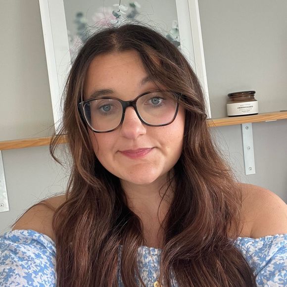 Profile Picture of Alex Kirkland (@alexkirkland24) on Poshmark