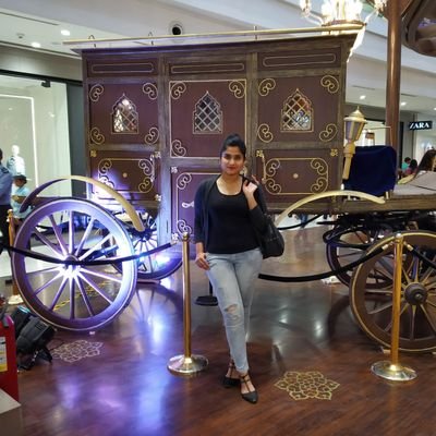 Profile Picture of Shradha Roy (@_Edith_SR) on Twitter