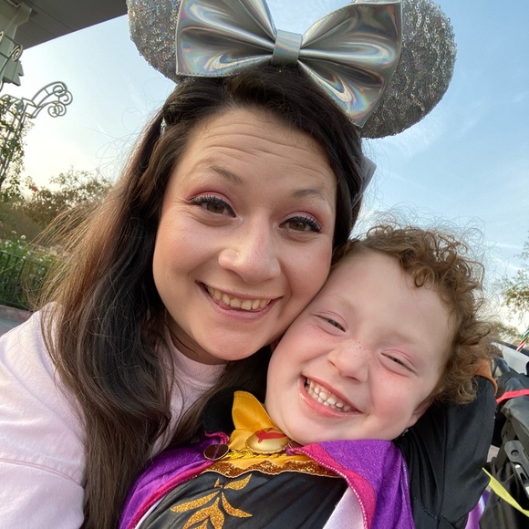 Profile Picture of Lucia Morgan (@marroquin11) on Poshmark