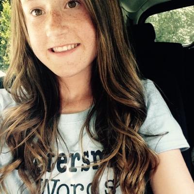 Profile Picture of Julia Cavanagh (@freckles_222) on Twitter