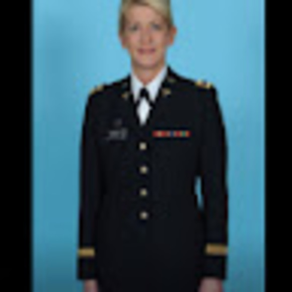 Profile Picture of Sharon Rinier (@sharonrinier) on Poshmark