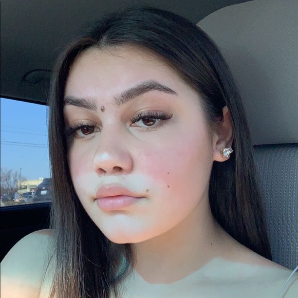 Profile Picture of Brianna Cheema (@briannacheema1) on Poshmark