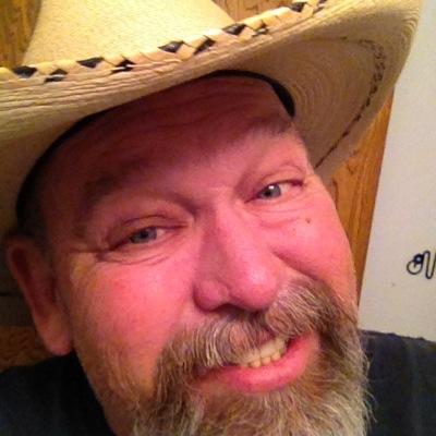 Profile Picture of David Ray Moser (@draymoser) on Twitter