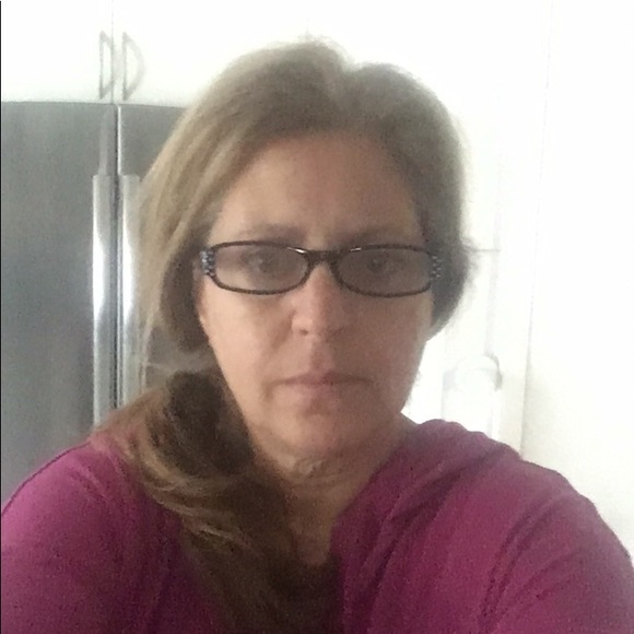 Profile Picture of Joann Francolino (@francojo) on Poshmark