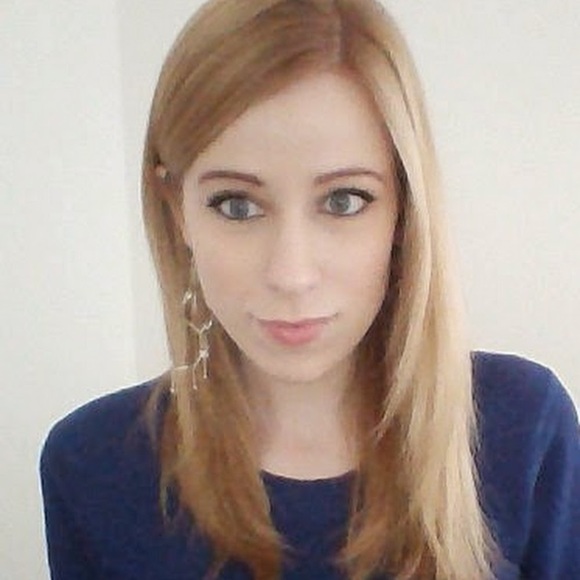 Profile Picture of Kaitlin Manning (@knm812) on Poshmark