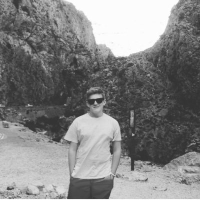 Profile Picture of Urclapped (@mitchellBard02) on Twitter