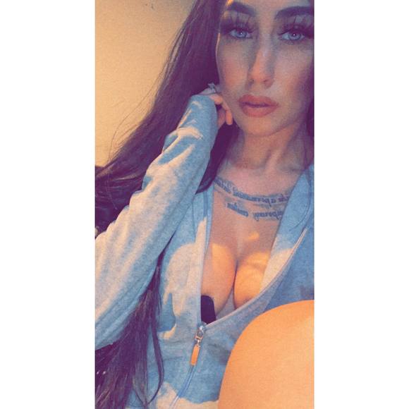 Profile Picture of Savannah Baca (@savannahbaca889) on Poshmark