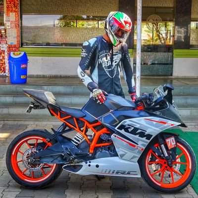 Profile Picture of Darshan Devale (@DarshanDevale) on Twitter