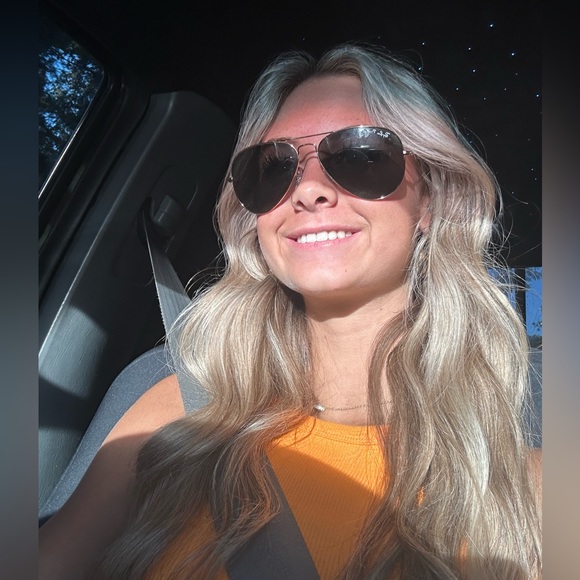 Cashlin Guerrina - Poshmark Profile Picture of Cashlin Guerrina (@cashlin731) on Poshmark