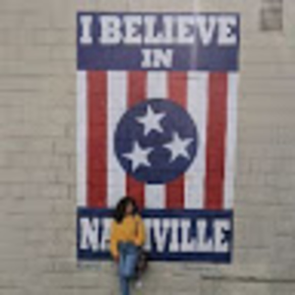 Profile Picture of Hannah-rose Monegro (@dictatorturtle) on Poshmark