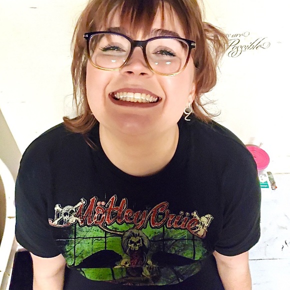 Profile Picture of Hannah-jeanne Cronk (@hcronk) on Poshmark