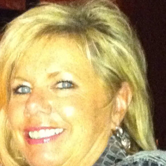 Profile Picture of Eileen Wolff (@eileenwolff) on Poshmark